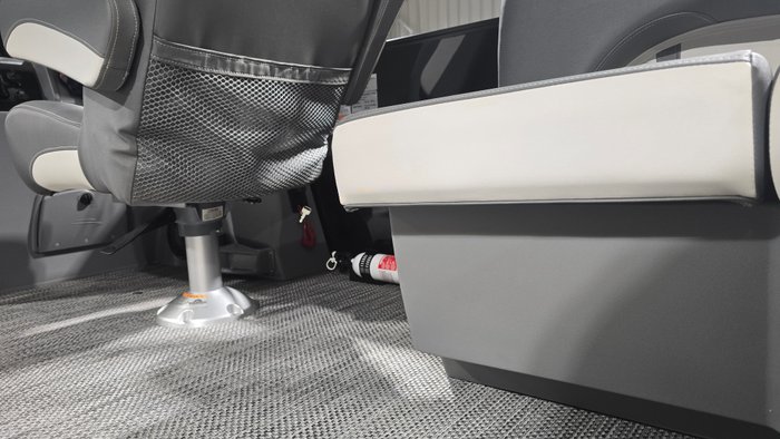 2024 BENNINGTON 21L 21L MIDNIGHT BLACK