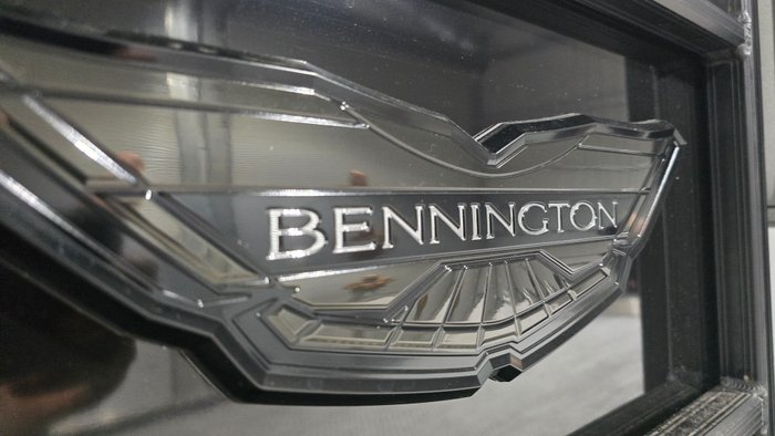 2024 BENNINGTON 21L 21L MIDNIGHT BLACK
