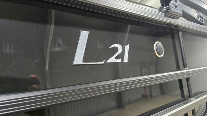 2024 BENNINGTON 21L 21L MIDNIGHT BLACK