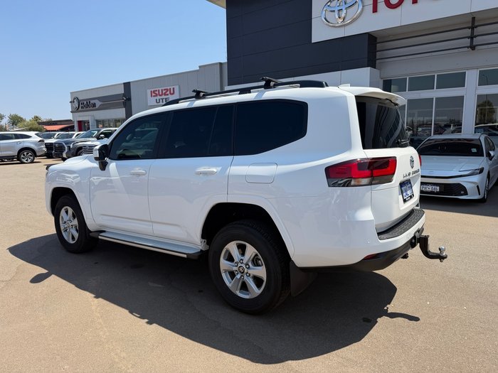 2025 Toyota LANDCRUISER