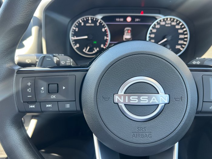 2025 Nissan X-TRAIL ST 2WD