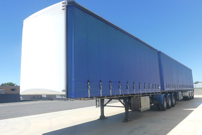 2006 Maxitrans 34 Pallet Curtainsider B Double Set