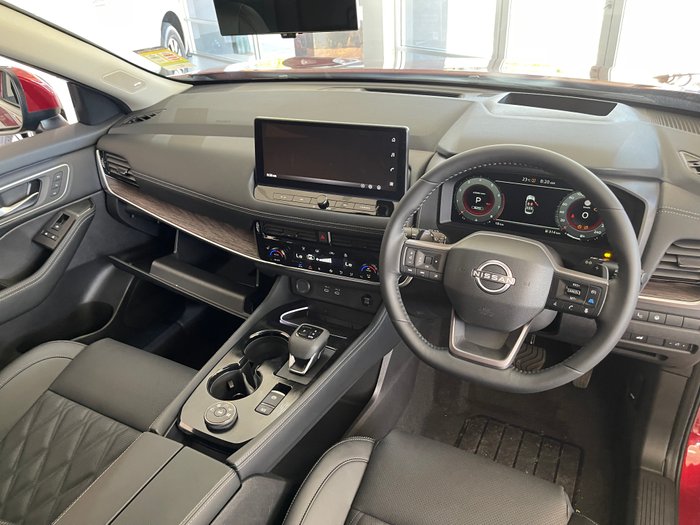 2025 NISSAN T33 TI-L