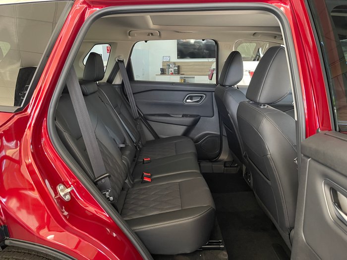 2025 NISSAN T33 TI-L