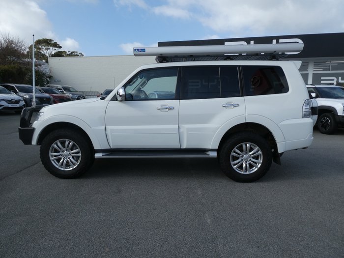 2015 Mitsubishi Pajero GLX LWB (4x4)