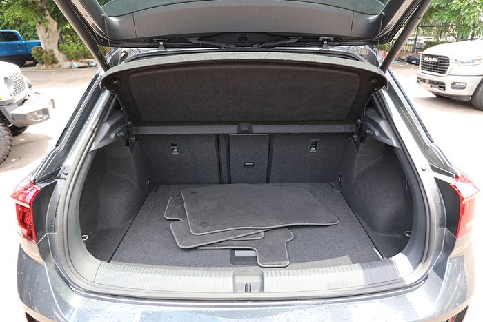 2023 Volkswagen T-Roc 140TSI R-Line