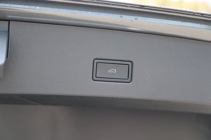 2023 Volkswagen T-Roc 140TSI R-Line