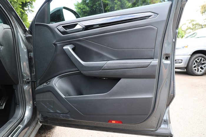 2023 Volkswagen T-Roc 140TSI R-Line