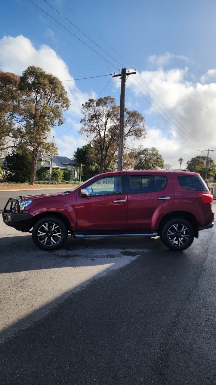 2021 Isuzu MU-X LS-U MY19 Red