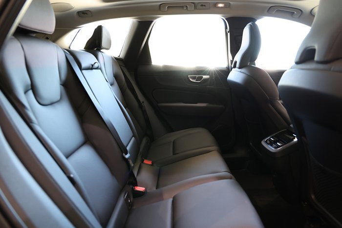 2024 Volvo XC60 Ultra B5 Bright