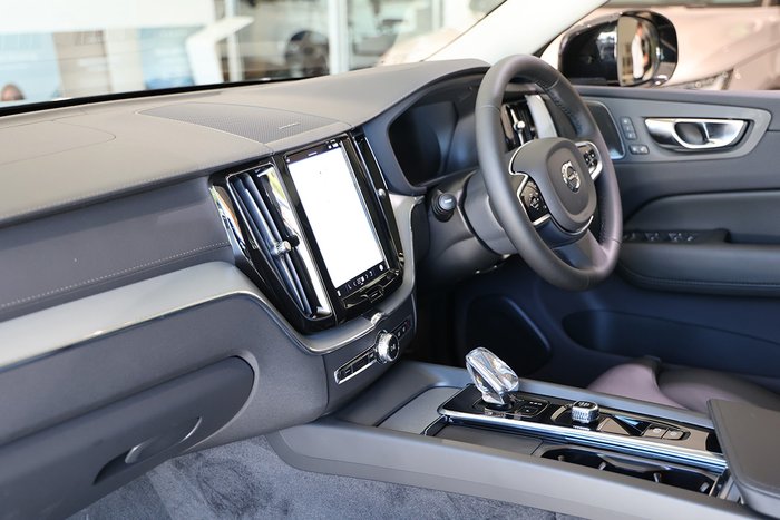 2024 Volvo XC60 Ultra B5 Bright