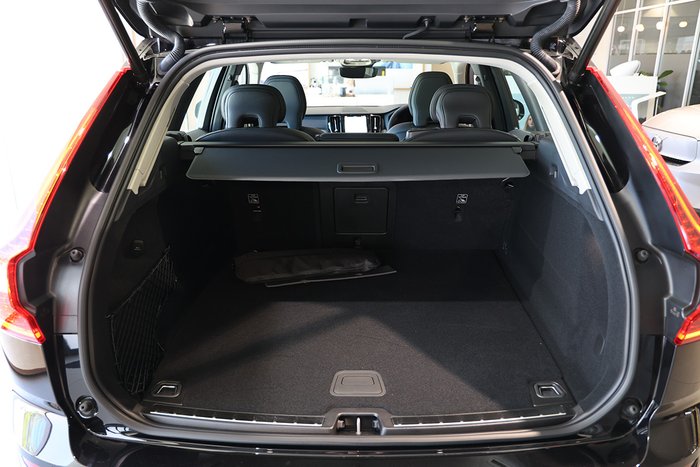 2024 Volvo XC60 Ultra B5 Bright