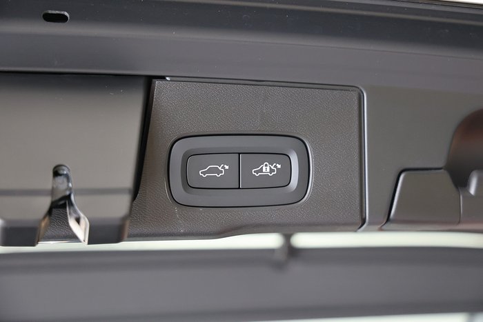 2024 Volvo XC60 Ultra B5 Bright