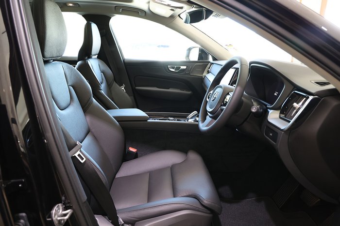 2024 Volvo XC60 Ultra B5 Bright