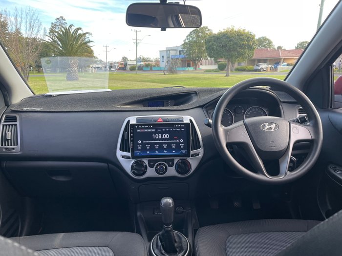 2015 HYUNDAI i20