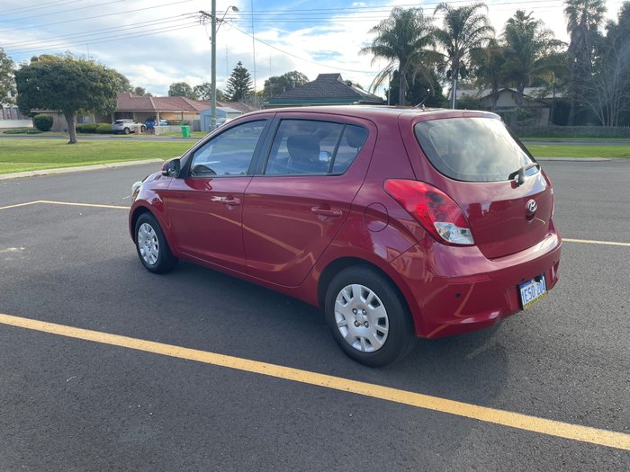 2015 HYUNDAI i20