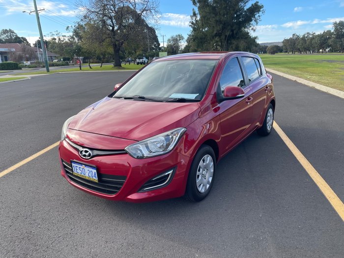 2015 HYUNDAI i20