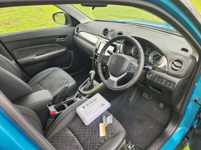 2025 Suzuki Vitara Turbo Shadow