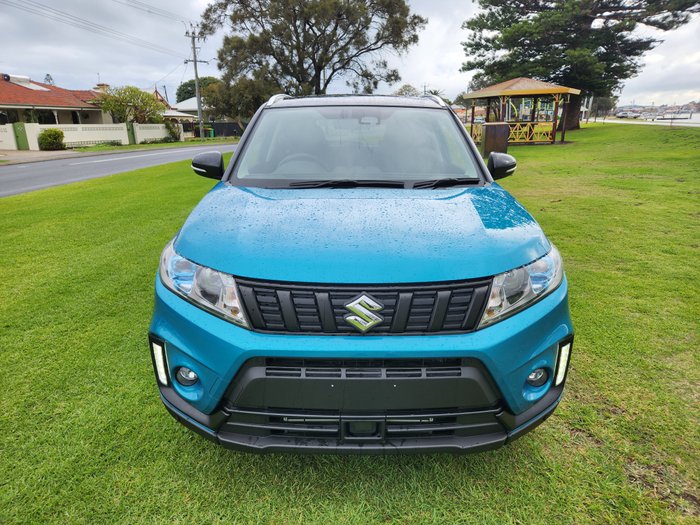 2025 Suzuki Vitara Turbo Shadow