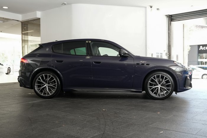 2026 Maserati Grecale TROFEO 530HP 4WD FUORISERIE-NIGHT