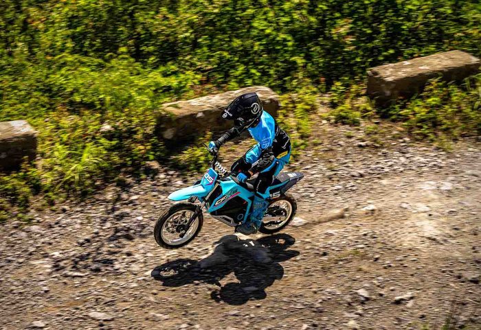 2025 CFMOTO CFX-5E 	Zephyr Blue