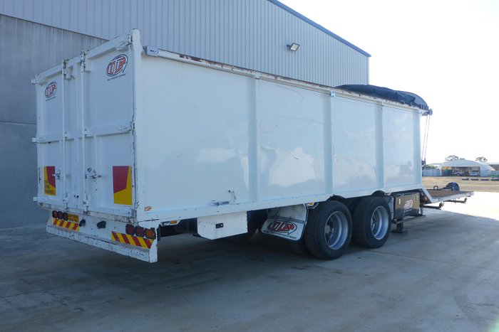 2018 BTE Plant Walking Floor Pig Trailer