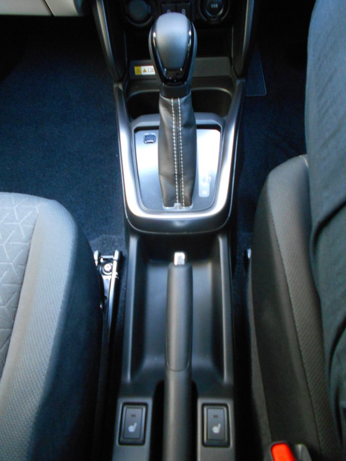 2025 SUZUKI SWIFT HYBRID GLX