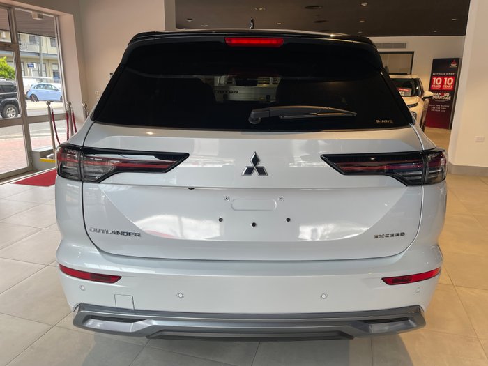 2025 MITSUBISHI Outlander EXCEED TOURER