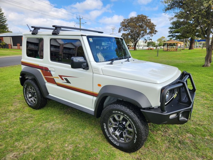 2025 Suzuki Jimny GLX