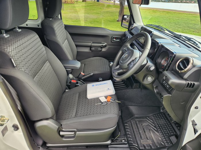 2025 Suzuki Jimny GLX