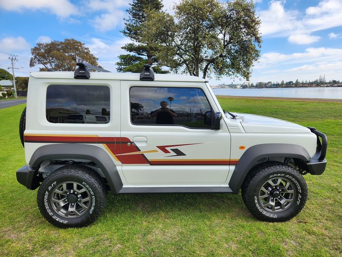 2025 Suzuki Jimny GLX