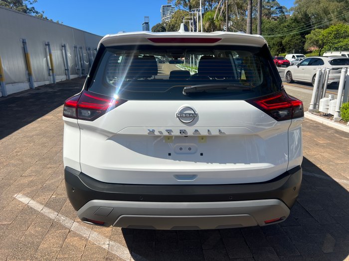 2025 Nissan X-TRAIL ST 2WD