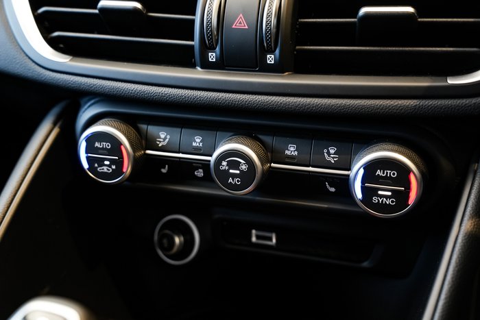 2025 Alfa Romeo Giulia Quadrifoglio