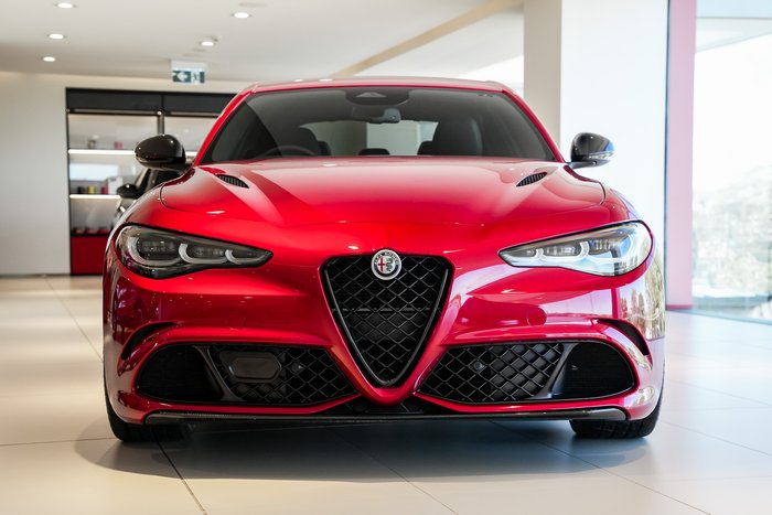 2025 Alfa Romeo Giulia Quadrifoglio