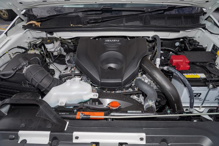 2025 Isuzu MU-X LS-T