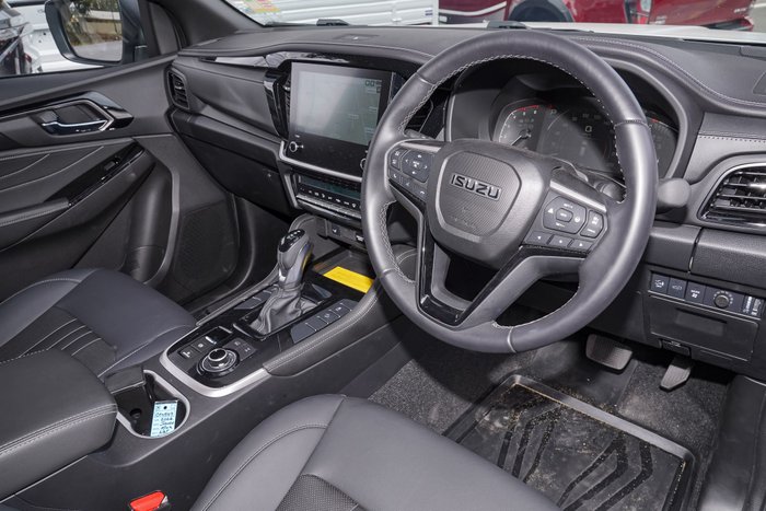 2025 Isuzu MU-X LS-T