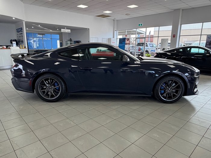 2024 Ford Mustang Dark Horse