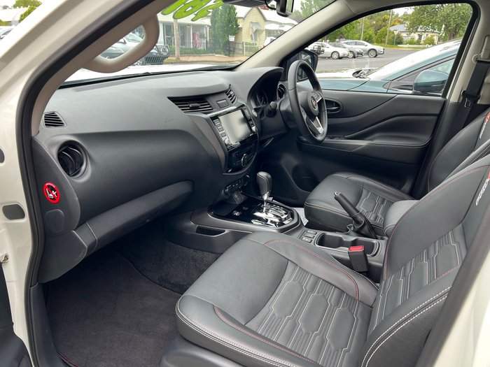 2024 NISSAN NP300 NAVARA PRO-4X