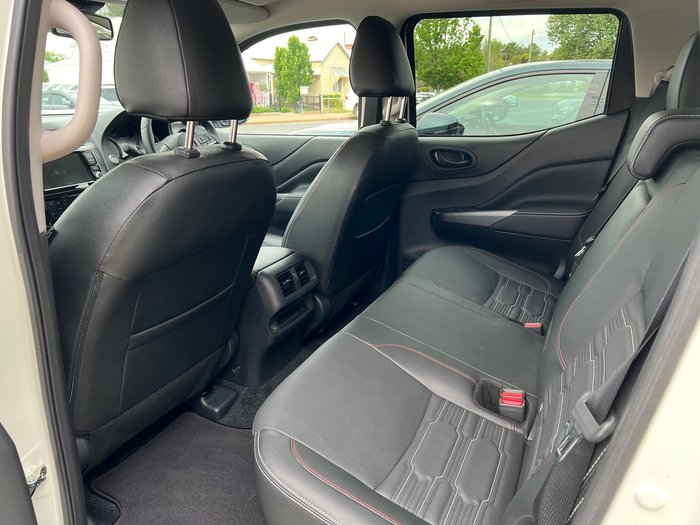 2024 NISSAN NP300 NAVARA PRO-4X