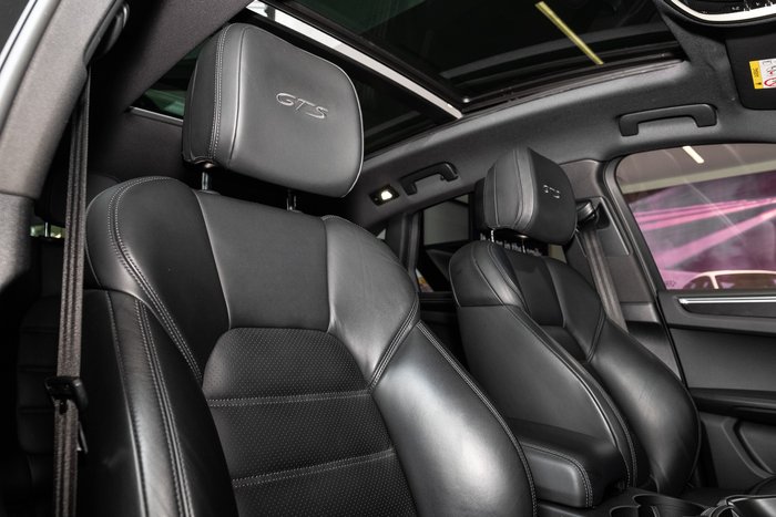 2021 Porsche Macan GTS