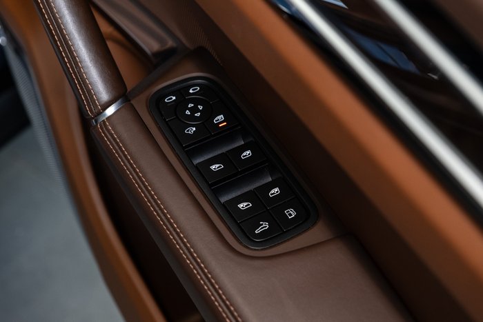 2023 Porsche Cayenne Turbo S E-Hybrid
