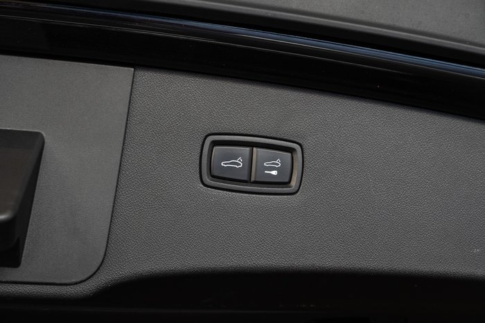 2023 Porsche Cayenne Turbo S E-Hybrid