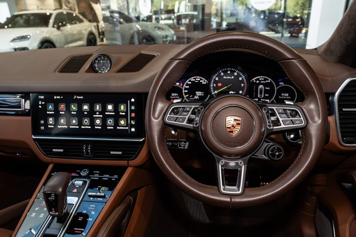 2023 Porsche Cayenne Turbo S E-Hybrid