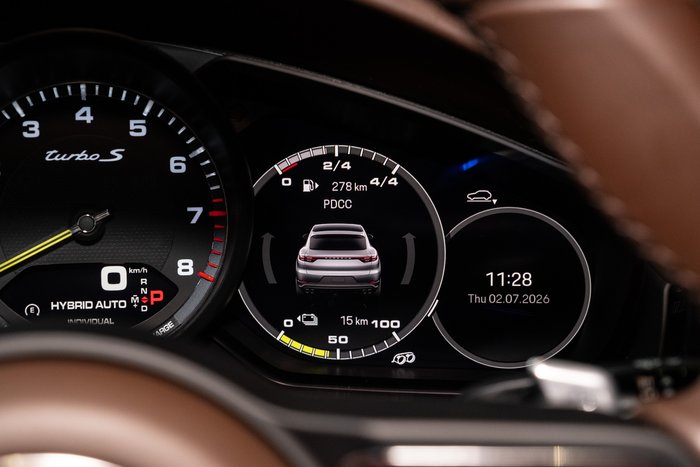 2023 Porsche Cayenne Turbo S E-Hybrid