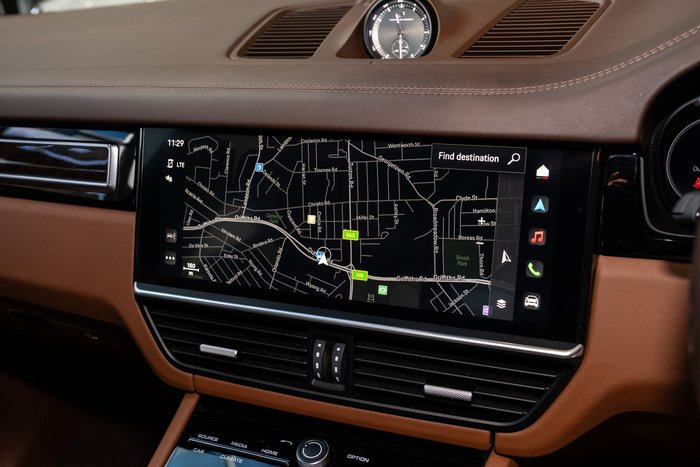 2023 Porsche Cayenne Turbo S E-Hybrid