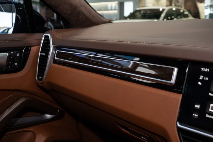 2023 Porsche Cayenne Turbo S E-Hybrid
