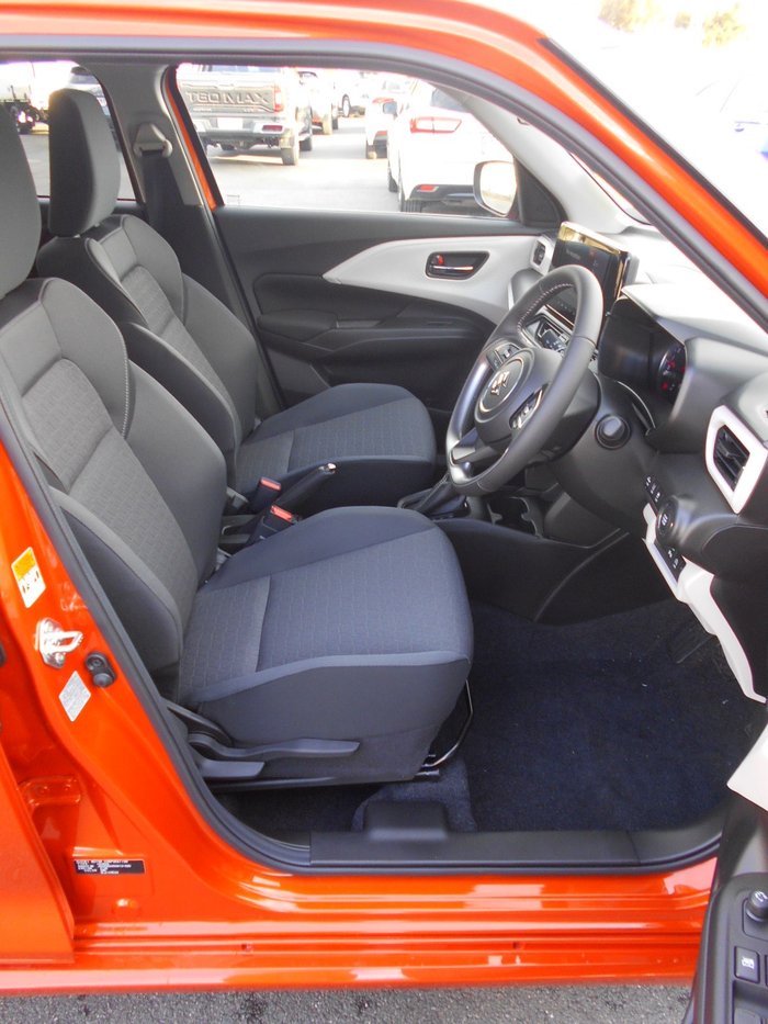 2025 SUZUKI SWIFT HYBRID PLUS