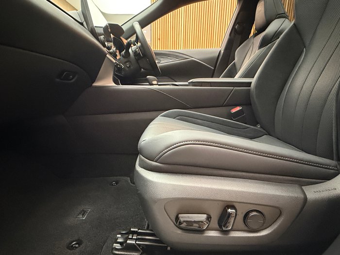 2025 Lexus RX500H F Sport Performance 2.4L T Hybrid Automatic Wagon