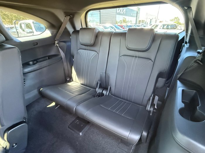 2025 Isuzu MU-X LS-T