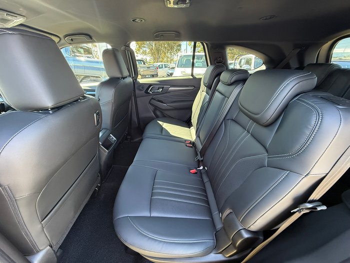 2025 Isuzu MU-X LS-T